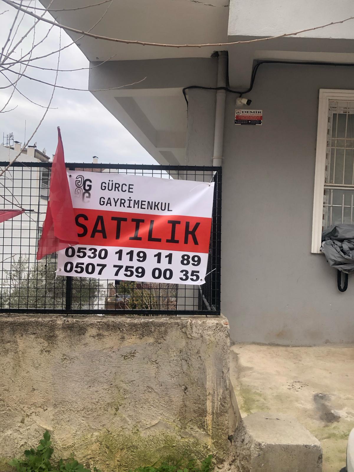 Aydın Zafer Mahallesinde Bahçeli 2+1 Satılık Daire